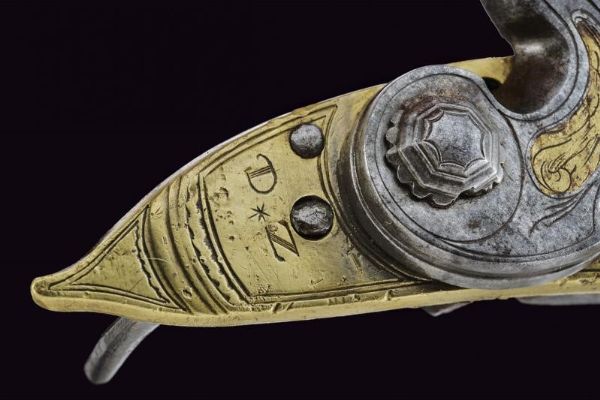 Interessante batteria a pietra focaia  - Asta Rare Armi Antiche e Militaria da tutto il mondo - Associazione Nazionale - Case d'Asta italiane