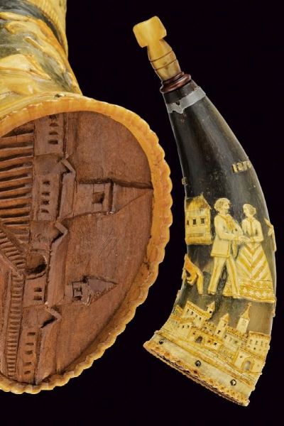 Fiasca da polvere in corno di mucca  - Asta Rare Armi Antiche e Militaria da tutto il mondo - Associazione Nazionale - Case d'Asta italiane