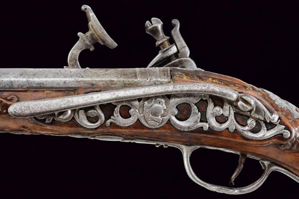 Elegante pistola alla fiorentina  - Asta Rare Armi Antiche e Militaria da tutto il mondo - Associazione Nazionale - Case d'Asta italiane