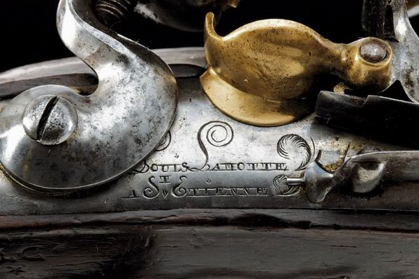 Paio di pistole a pietra focaia da viaggio firmate Louis Lamotte  - Asta Rare Armi Antiche e Militaria da tutto il mondo - Associazione Nazionale - Case d'Asta italiane