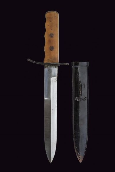Pugnale Mod. 1935 da truppa della MVSN Da marcia  - Asta Rare Armi Antiche e Militaria da tutto il mondo - Associazione Nazionale - Case d'Asta italiane