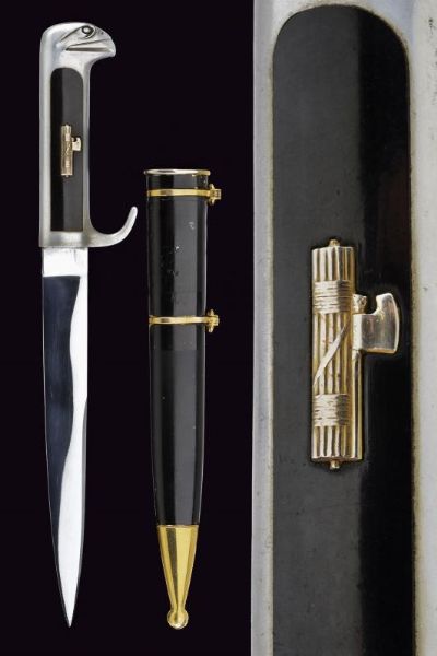 Pugnale da ufficiale delle MVSN Mod. 1937  - Asta Rare Armi Antiche e Militaria da tutto il mondo - Associazione Nazionale - Case d'Asta italiane