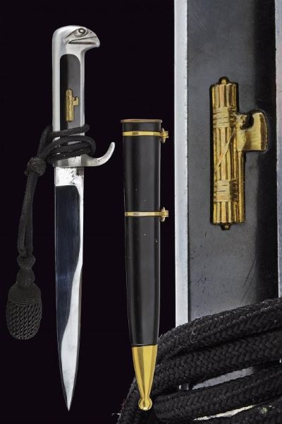 Pugnale da ufficiale delle MVSN Mod. 1937  - Asta Rare Armi Antiche e Militaria da tutto il mondo - Associazione Nazionale - Case d'Asta italiane