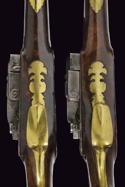 Bel paio di pistole a pietra focaia alla micheletta da ufficiale  - Asta Rare Armi Antiche e Militaria da tutto il mondo - Associazione Nazionale - Case d'Asta italiane