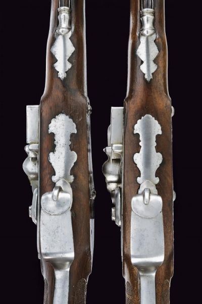 Paio di pistole a pietra focaia da ufficiale  - Asta Rare Armi Antiche e Militaria da tutto il mondo - Associazione Nazionale - Case d'Asta italiane