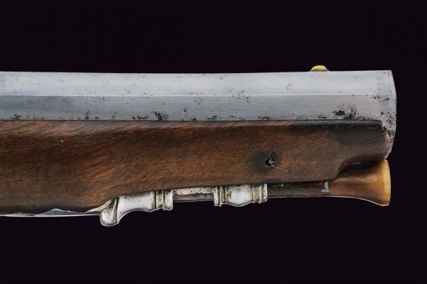 Paio di pistole a pietra focaia da ufficiale  - Asta Rare Armi Antiche e Militaria da tutto il mondo - Associazione Nazionale - Case d'Asta italiane