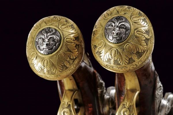 Paio di eleganti pistole da viaggio alla fiorentina  - Asta Rare Armi Antiche e Militaria da tutto il mondo - Associazione Nazionale - Case d'Asta italiane