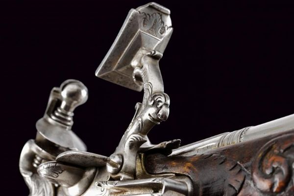 Paio di eleganti pistole da viaggio alla fiorentina  - Asta Rare Armi Antiche e Militaria da tutto il mondo - Associazione Nazionale - Case d'Asta italiane
