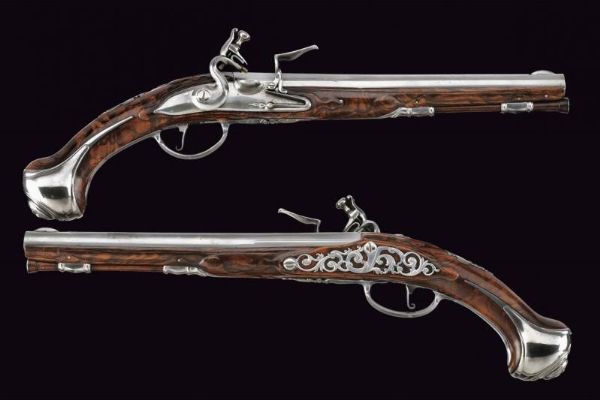 Paio di elenganti pistole a pietra focaia di Devillers  - Asta Rare Armi Antiche e Militaria da tutto il mondo - Associazione Nazionale - Case d'Asta italiane