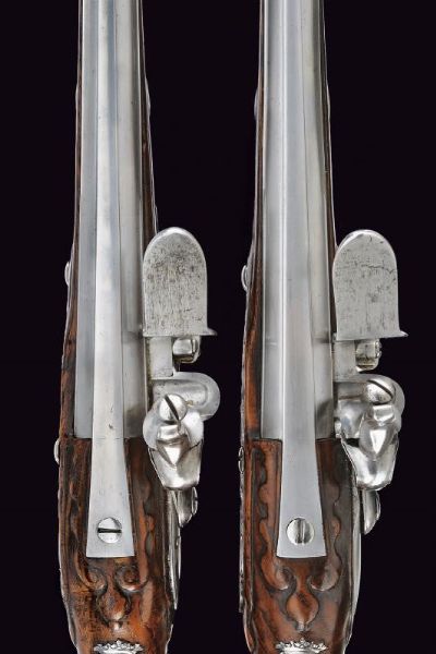 Paio di elenganti pistole a pietra focaia di Devillers  - Asta Rare Armi Antiche e Militaria da tutto il mondo - Associazione Nazionale - Case d'Asta italiane