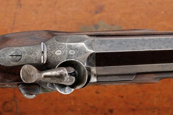 Bella pistola da tiro a luminello in cassetta di Gastinne Renette  - Asta Rare Armi Antiche e Militaria da tutto il mondo - Associazione Nazionale - Case d'Asta italiane