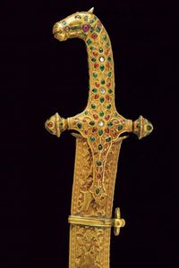 Bellissima sciabola con impugnatura a testa di cavallo  - Asta Rare Armi Antiche e Militaria da tutto il mondo - Associazione Nazionale - Case d'Asta italiane