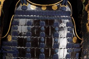 Nimai-do Gusoku con Shiinomi-nari Kabuto (armatura da samurai)  - Asta Rare Armi Antiche e Militaria da tutto il mondo - Associazione Nazionale - Case d'Asta italiane