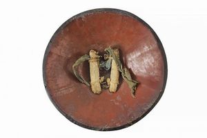 Jingasa con Maru-ni-Ichimai-imokashiwa-mon  - Asta Rare Armi Antiche e Militaria da tutto il mondo - Associazione Nazionale - Case d'Asta italiane