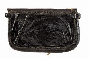 Cartucciera con Maruni-Daki-Choji-mon  - Asta Rare Armi Antiche e Militaria da tutto il mondo - Associazione Nazionale - Case d'Asta italiane