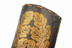 Scarsella da Takajo (maestro falconiere) con Daki-Kajinoha-mon  - Asta Rare Armi Antiche e Militaria da tutto il mondo - Associazione Nazionale - Case d'Asta italiane