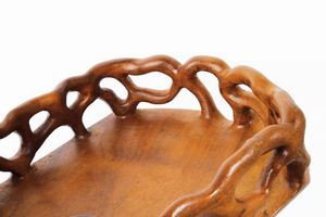 Scrigno da tavolo lavorato a Kabuto  - Asta Rare Armi Antiche e Militaria da tutto il mondo - Associazione Nazionale - Case d'Asta italiane