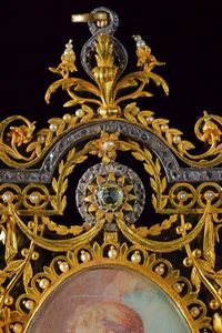 Delizioso pendente religioso  - Asta Rare Armi Antiche e Militaria da tutto il mondo - Associazione Nazionale - Case d'Asta italiane