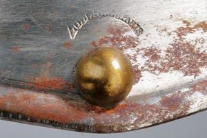 Elmo e busto da corazziere  - Asta Rare Armi Antiche e Militaria da tutto il mondo - Associazione Nazionale - Case d'Asta italiane