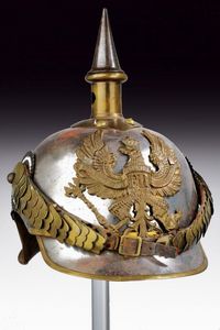 Elmo e busto da corazziere  - Asta Rare Armi Antiche e Militaria da tutto il mondo - Associazione Nazionale - Case d'Asta italiane