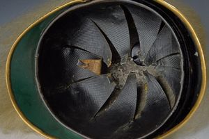 Elmo da ufficiale del k. u. k. Leibgarde Reitereskadron  - Asta Rare Armi Antiche e Militaria da tutto il mondo - Associazione Nazionale - Case d'Asta italiane