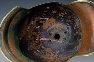 Elmo incompleto da truppa del reggimento Garde du Corps  - Asta Rare Armi Antiche e Militaria da tutto il mondo - Associazione Nazionale - Case d'Asta italiane