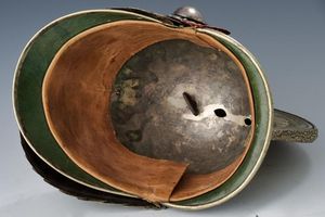 Raro elmo da comandante del genio di cavalleria  - Asta Rare Armi Antiche e Militaria da tutto il mondo - Associazione Nazionale - Case d'Asta italiane