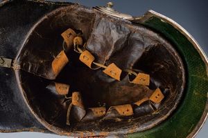 Rarissimo elmo da alabardiere  - Asta Rare Armi Antiche e Militaria da tutto il mondo - Associazione Nazionale - Case d'Asta italiane