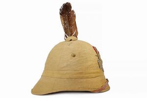 Casco coloniale da ufficiale degli Alpini  - Asta Rare Armi Antiche e Militaria da tutto il mondo - Associazione Nazionale - Case d'Asta italiane