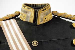 Uniforme da parata da primo tenente  - Asta Rare Armi Antiche e Militaria da tutto il mondo - Associazione Nazionale - Case d'Asta italiane