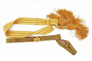 Uniforme da ufficiale della guardia palatina  - Asta Rare Armi Antiche e Militaria da tutto il mondo - Associazione Nazionale - Case d'Asta italiane