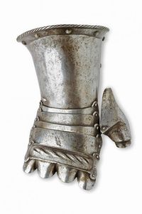 Manopola destra  - Asta Rare Armi Antiche e Militaria da tutto il mondo - Associazione Nazionale - Case d'Asta italiane