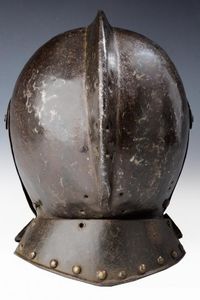 Elmo alla savoiarda  - Asta Rare Armi Antiche e Militaria da tutto il mondo - Associazione Nazionale - Case d'Asta italiane