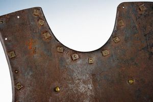 Pettorale con fregio dell'ordine di Santiago (Ordine di San Giacomo della Spada)  - Asta Rare Armi Antiche e Militaria da tutto il mondo - Associazione Nazionale - Case d'Asta italiane