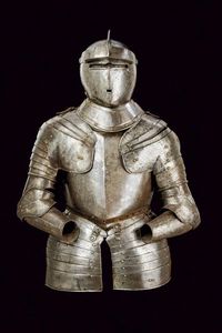 Mezza armatura composita  - Asta Rare Armi Antiche e Militaria da tutto il mondo - Associazione Nazionale - Case d'Asta italiane