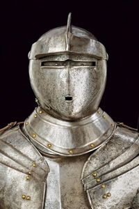 Mezza armatura composita  - Asta Rare Armi Antiche e Militaria da tutto il mondo - Associazione Nazionale - Case d'Asta italiane