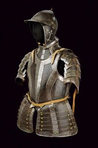 Corsaletto bianconero da uomo d'arme  - Asta Rare Armi Antiche e Militaria da tutto il mondo - Associazione Nazionale - Case d'Asta italiane