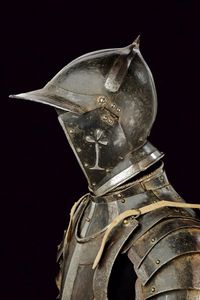 Corsaletto bianconero da uomo d'arme  - Asta Rare Armi Antiche e Militaria da tutto il mondo - Associazione Nazionale - Case d'Asta italiane