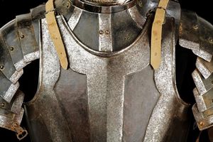 Corsaletto bianconero da uomo d'arme  - Asta Rare Armi Antiche e Militaria da tutto il mondo - Associazione Nazionale - Case d'Asta italiane