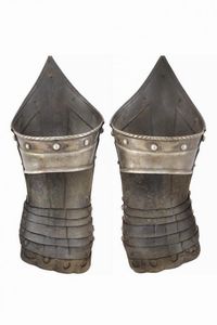 Corsaletto con elmo chiuso  - Asta Rare Armi Antiche e Militaria da tutto il mondo - Associazione Nazionale - Case d'Asta italiane