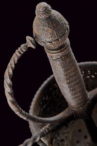 Spada a tazza  - Asta Rare Armi Antiche e Militaria da tutto il mondo - Associazione Nazionale - Case d'Asta italiane