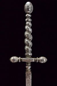 Fine stiletto intagliato  - Asta Rare Armi Antiche e Militaria da tutto il mondo - Associazione Nazionale - Case d'Asta italiane