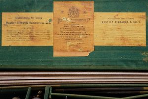Doppietta a cani esterni di Westley Richards in cassetta  - Asta Rare Armi Antiche e Militaria da tutto il mondo - Associazione Nazionale - Case d'Asta italiane