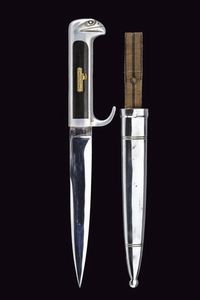 Pugnale Mod. 1932 da ufficiale MVSN testa d'aquila  - Asta Rare Armi Antiche e Militaria da tutto il mondo - Associazione Nazionale - Case d'Asta italiane