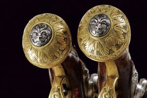 Paio di eleganti pistole da viaggio alla fiorentina  - Asta Rare Armi Antiche e Militaria da tutto il mondo - Associazione Nazionale - Case d'Asta italiane