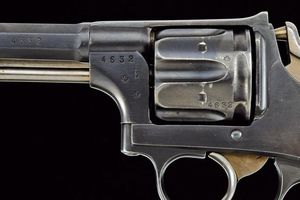 Revolver Schmidt Mod. 1882  - Asta Rare Armi Antiche e Militaria da tutto il mondo - Associazione Nazionale - Case d'Asta italiane