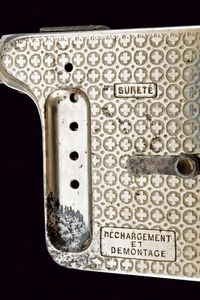 Pistola da palmo Mitrailleuse  - Asta Rare Armi Antiche e Militaria da tutto il mondo - Associazione Nazionale - Case d'Asta italiane
