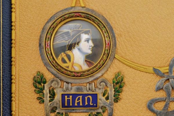 Bellissimo cofanetto contenente gli statuti dell'ordine della corona di ferro  - Asta Medaglie, Decorazioni e Ordini - Associazione Nazionale - Case d'Asta italiane