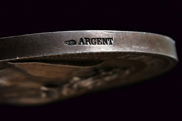 Lotto di due medaglie in argento donate al tenore Francesco Tamagno  - Asta Medaglie, Decorazioni e Ordini - Associazione Nazionale - Case d'Asta italiane