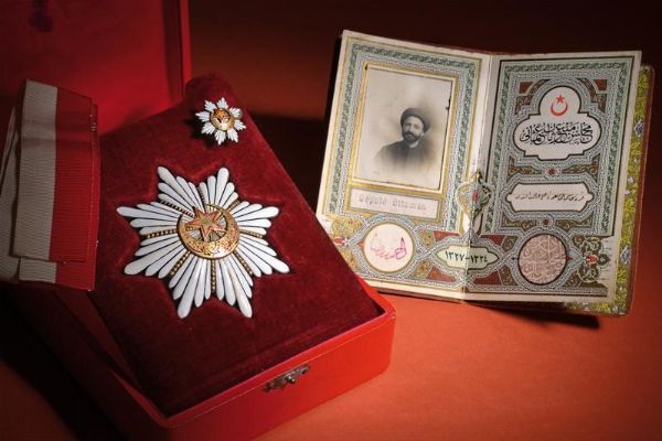 Ordine Meclis-i Mebusan Azalarina Mahsus Nisan  - Asta Medaglie, Decorazioni e Ordini - Associazione Nazionale - Case d'Asta italiane